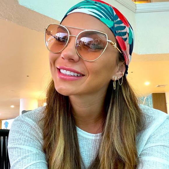 Meet your Posher, Christan - Picture 1 of 1